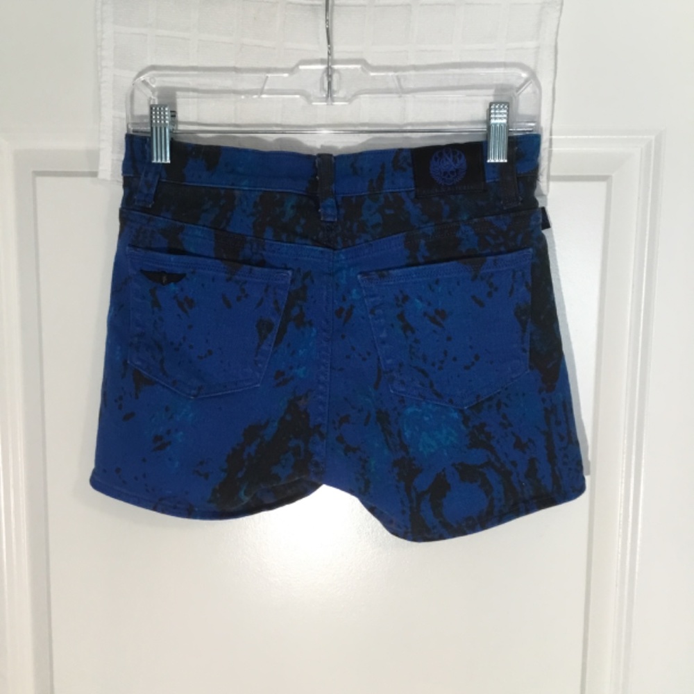 Rock& Republic Ladies Jean Shorts Blue/ Black/ Green/ Pink Size 2 - Picture 2 of 5